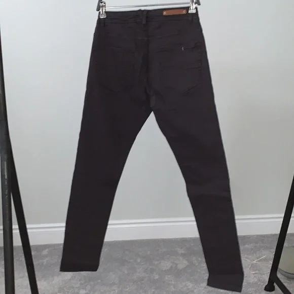 MEN (chinos) - Picture 2 of 4